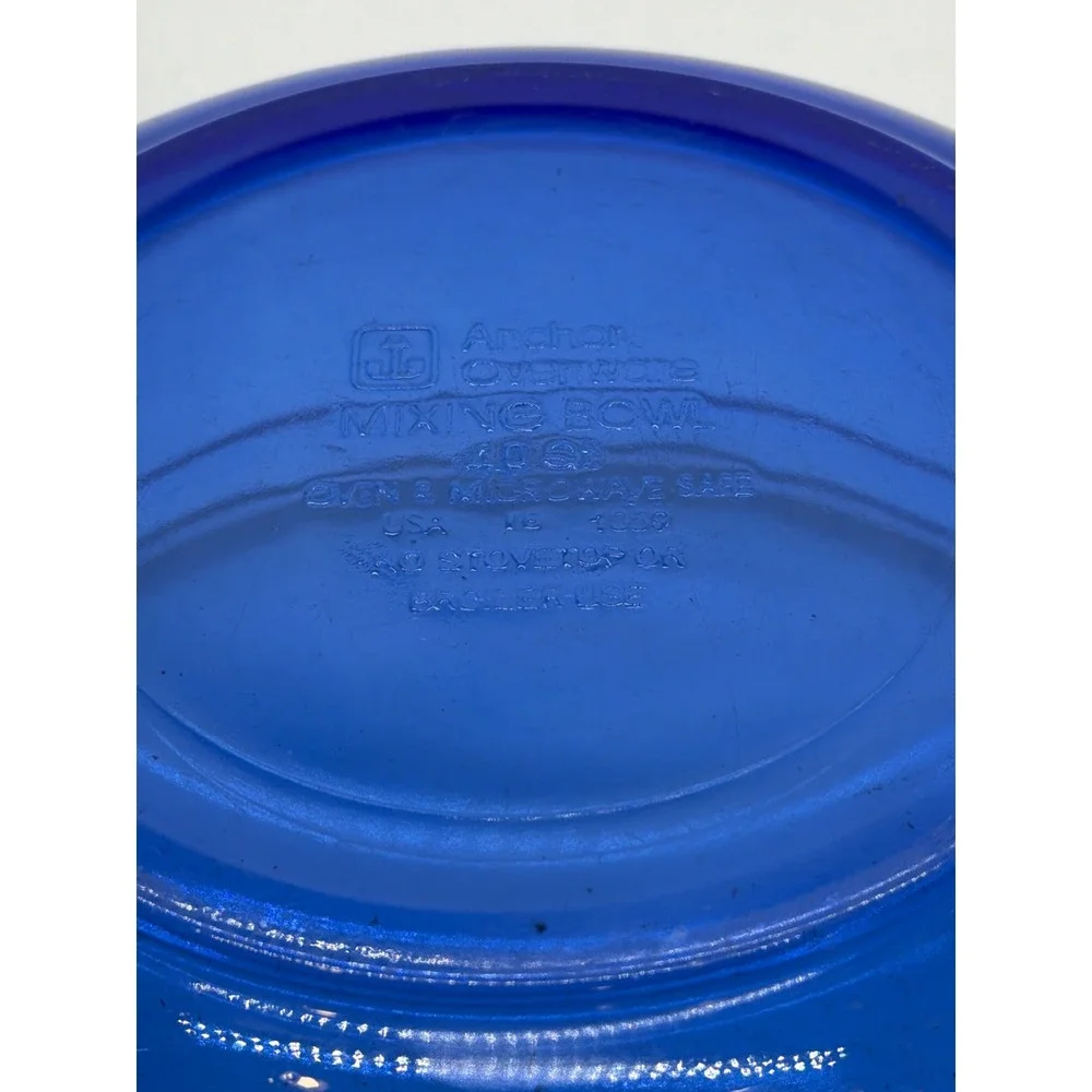 Anchor Hocking Cobalt Blue Glass Mixing Bowl 40 Quart 1059 Made in USA 10 Inch